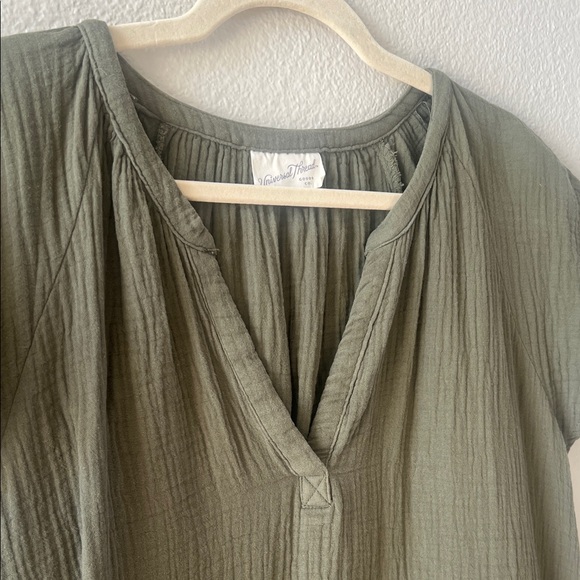 Universal Thread Textured Olive Blouse - Picture 2 of 8